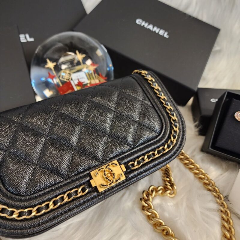 Chanel BOY 季節款 手機包