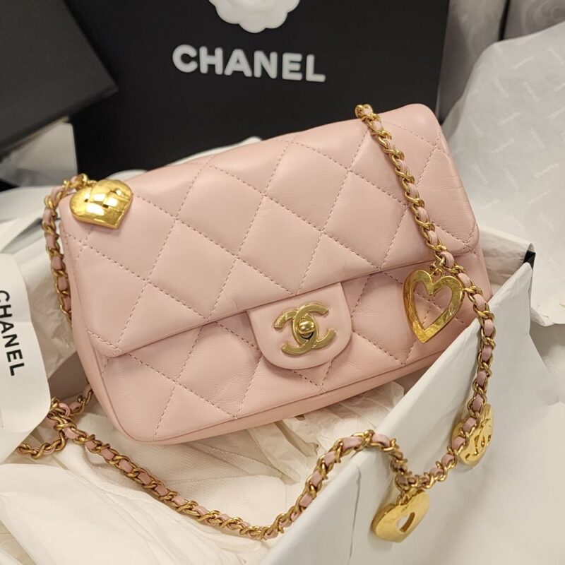 chanel 愛心鏈條cf mini
