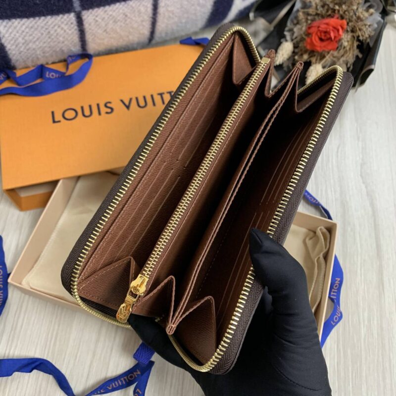 LV 拉鍊長夾 M42616
