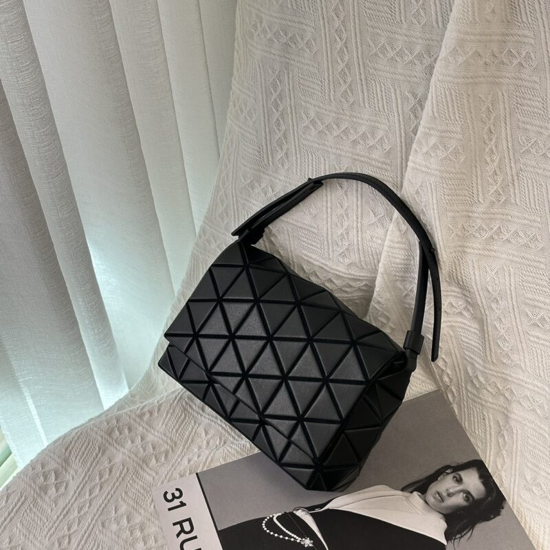 三宅一生BAOBAO FOSSETTE