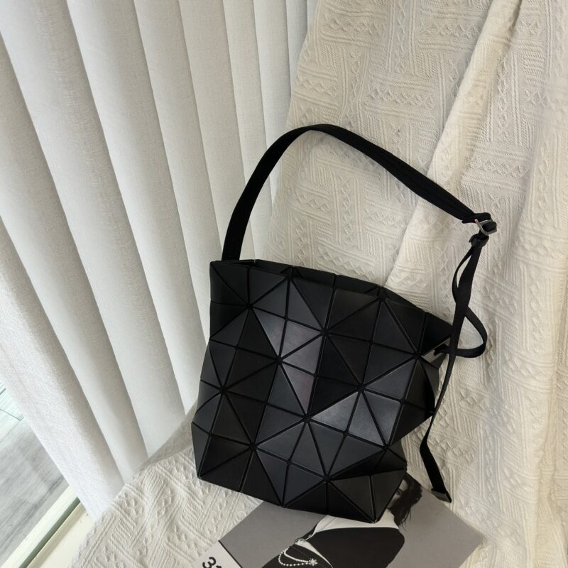 三宅一生 BAOBAO BLOCKY