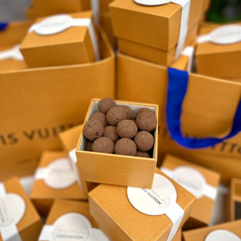 巴黎限定 Lv榛果巧克力