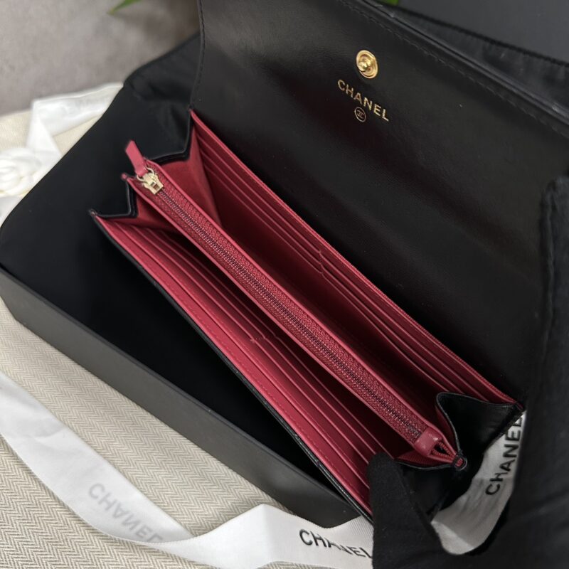 Chanel 19 黑金長夾