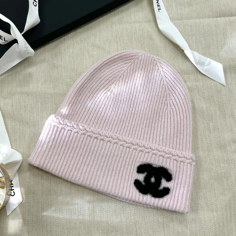 CHANEL 粉色冷帽