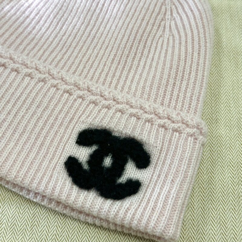 CHANEL 粉色冷帽