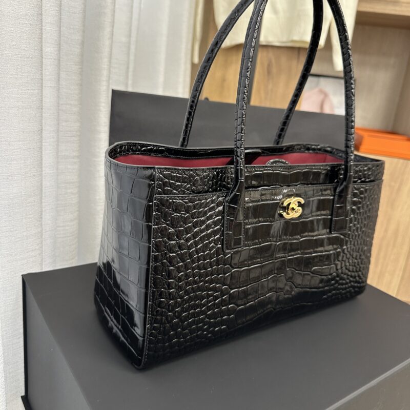 Chanel 26s 鱷魚壓紋印花小牛皮 tote 黑