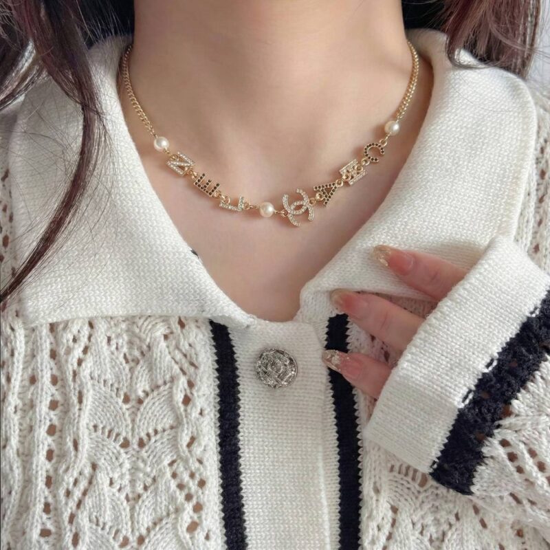 CHANEL LOGO字母項鍊