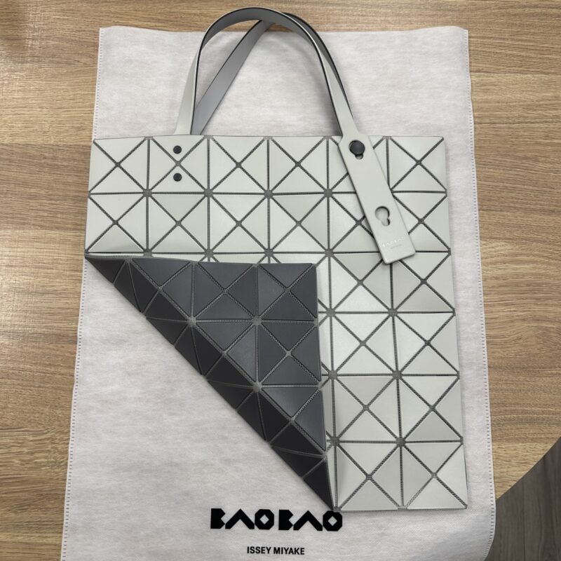 三宅一生 6X6 啞光雙面限定 深灰配淺灰