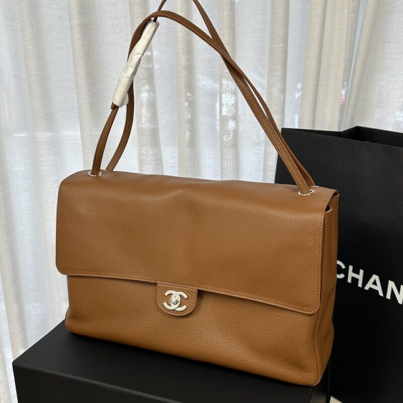CHANEL 26S Maxi Flap大號口蓋包 焦糖銀扣