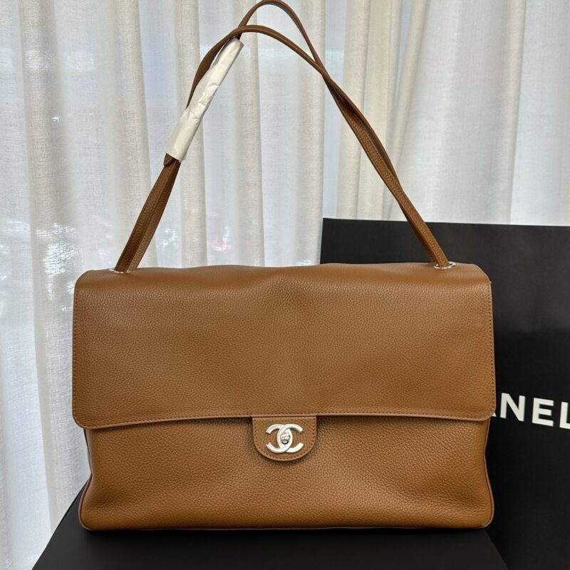 CHANEL 26S Maxi Flap大號口蓋包 焦糖銀扣