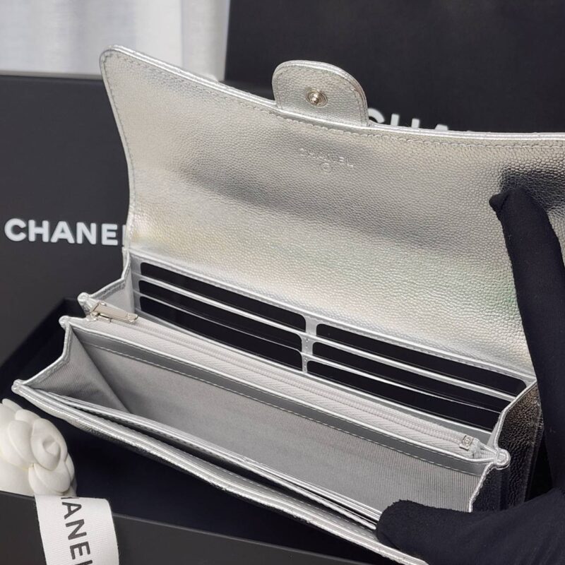 Chanel 銀色CF信封長夾