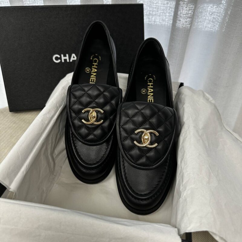 Chanel 經典樂福鞋 40 (二手)