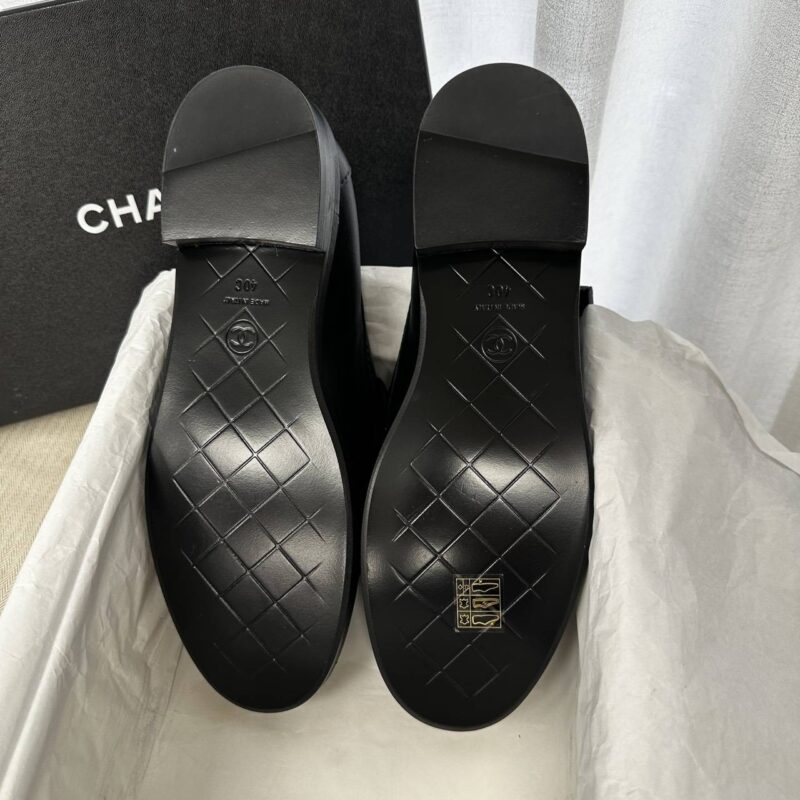 Chanel 經典樂福鞋 40 (二手)