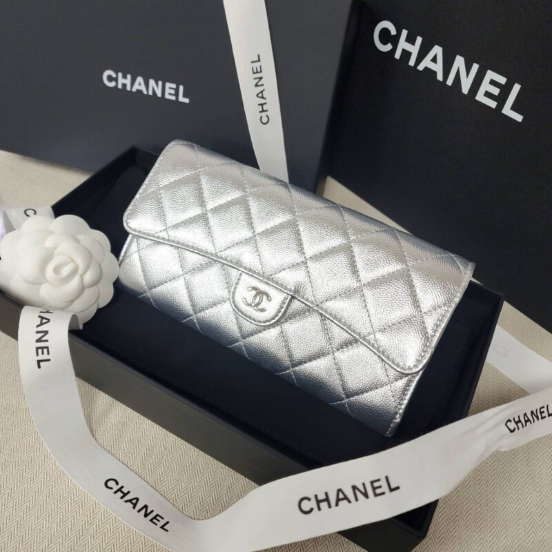 Chanel 銀色CF信封長夾
